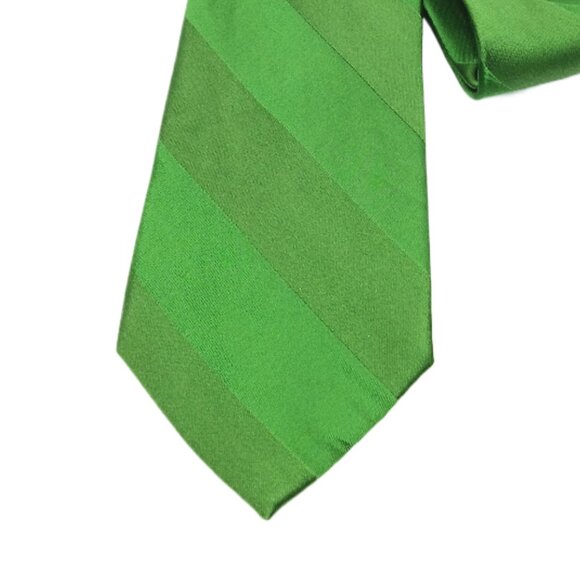 Stafford Silk Tie Men’s 61.5” Green Satin Stripe Wedding Career Classic New - Picture 1 of 3